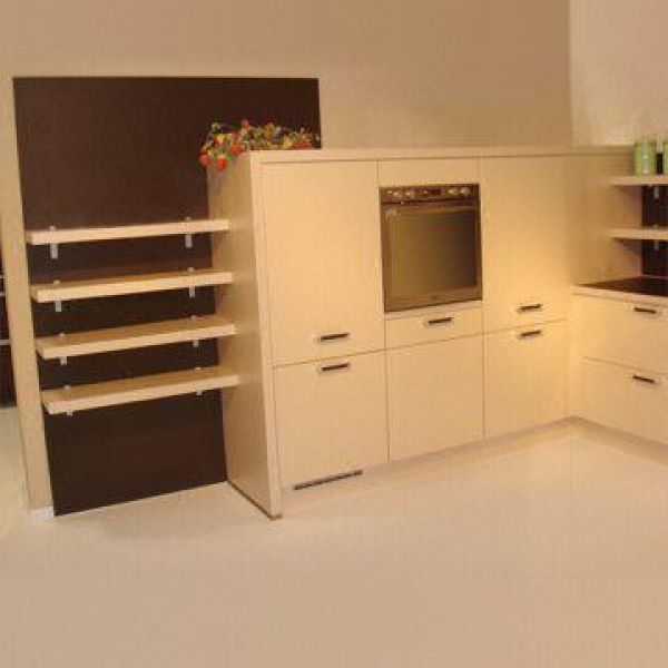 Kitchen Cabinet With Oven
